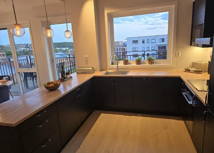Luxury View With 2 Bedrooms And A Balcony